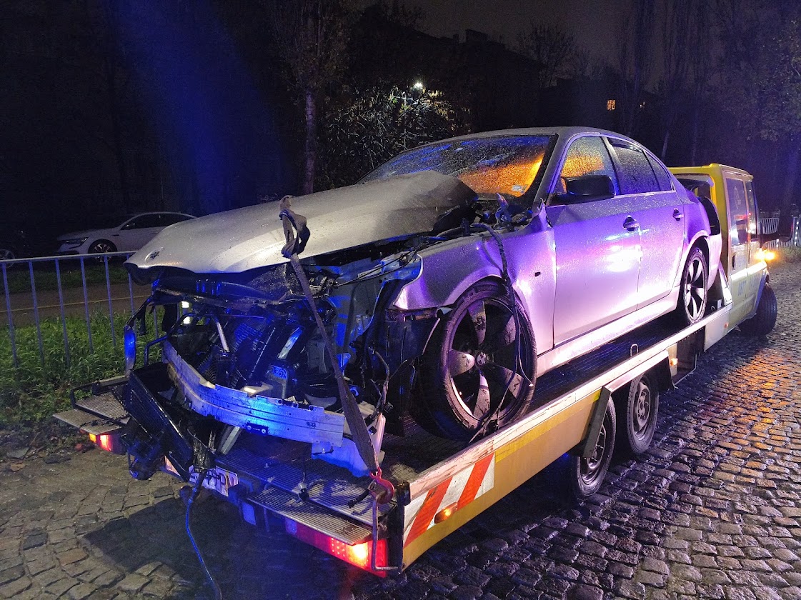Транспорт на тежко катастрофирал автомобил